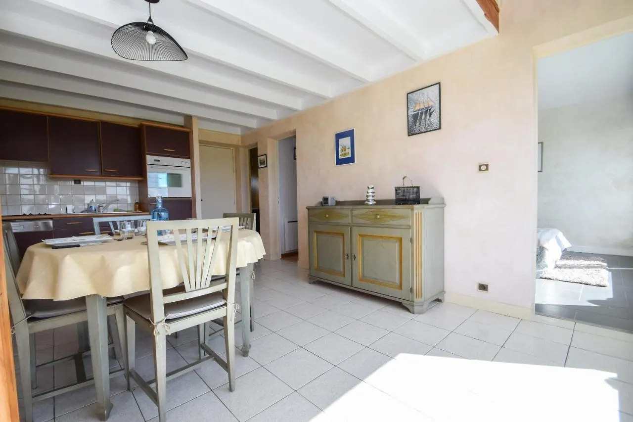 Appartement 6 Pers Proche Plage 150M Vue Mer Box Voiture Dinard Apartment